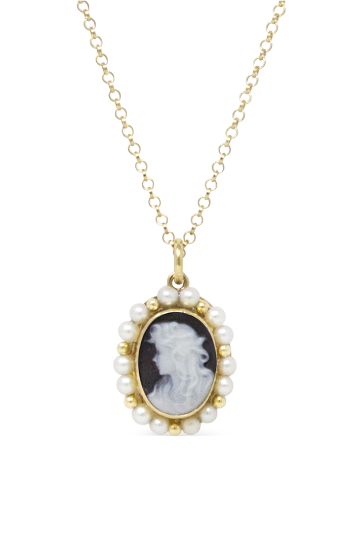 Little Lovelies Black Cameo Pearly Necklace