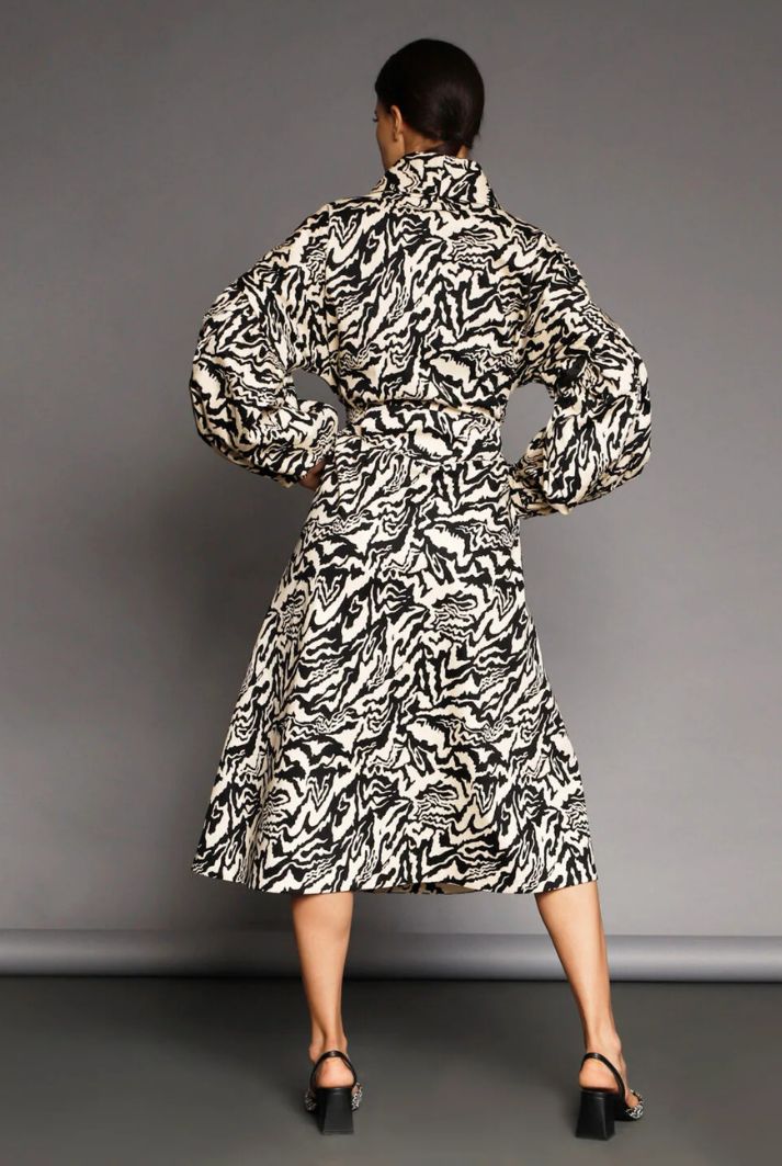 Black and White Printed Trench Coat with Detachable Sleeves