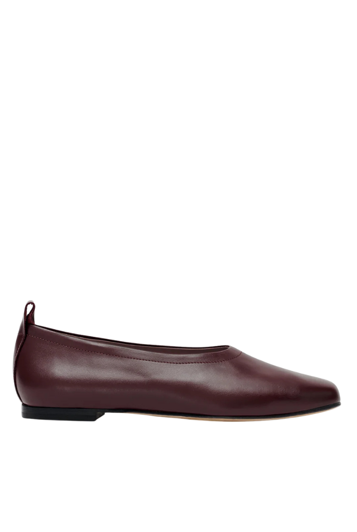 The Foundation Flat | Burgundy