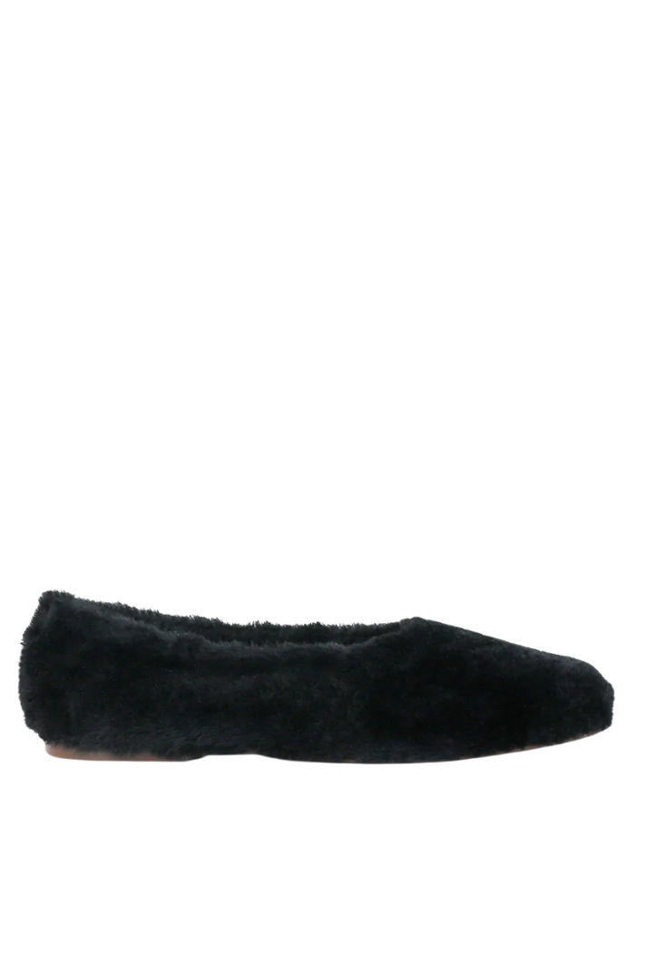 The Foundation Flat | Black Shearling