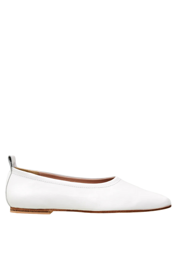 The Foundation Flat | White