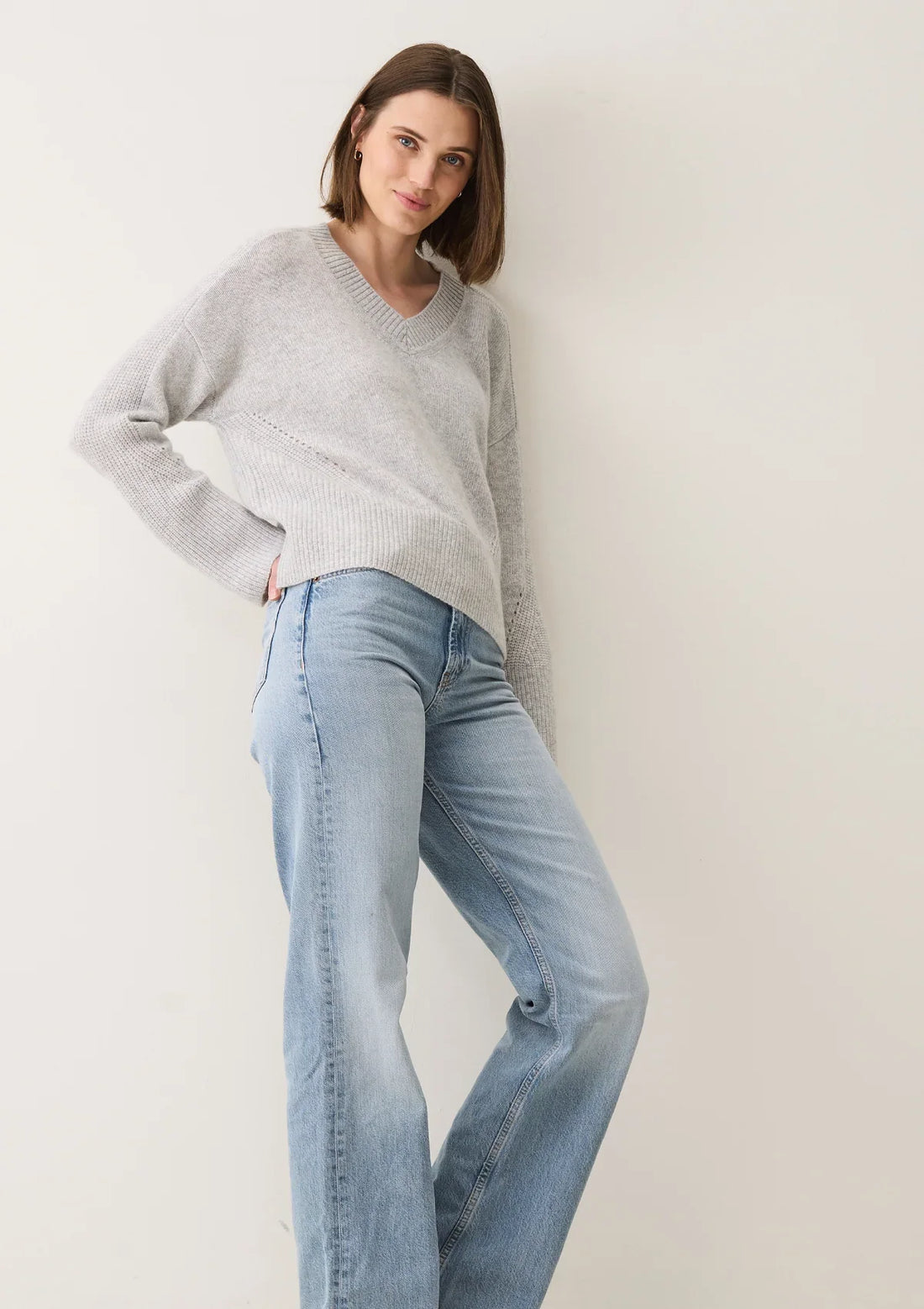 V-Neck Lofty Sweatshirt