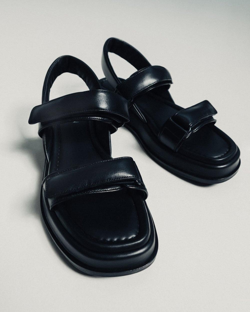 The Sporty Sandal | Black