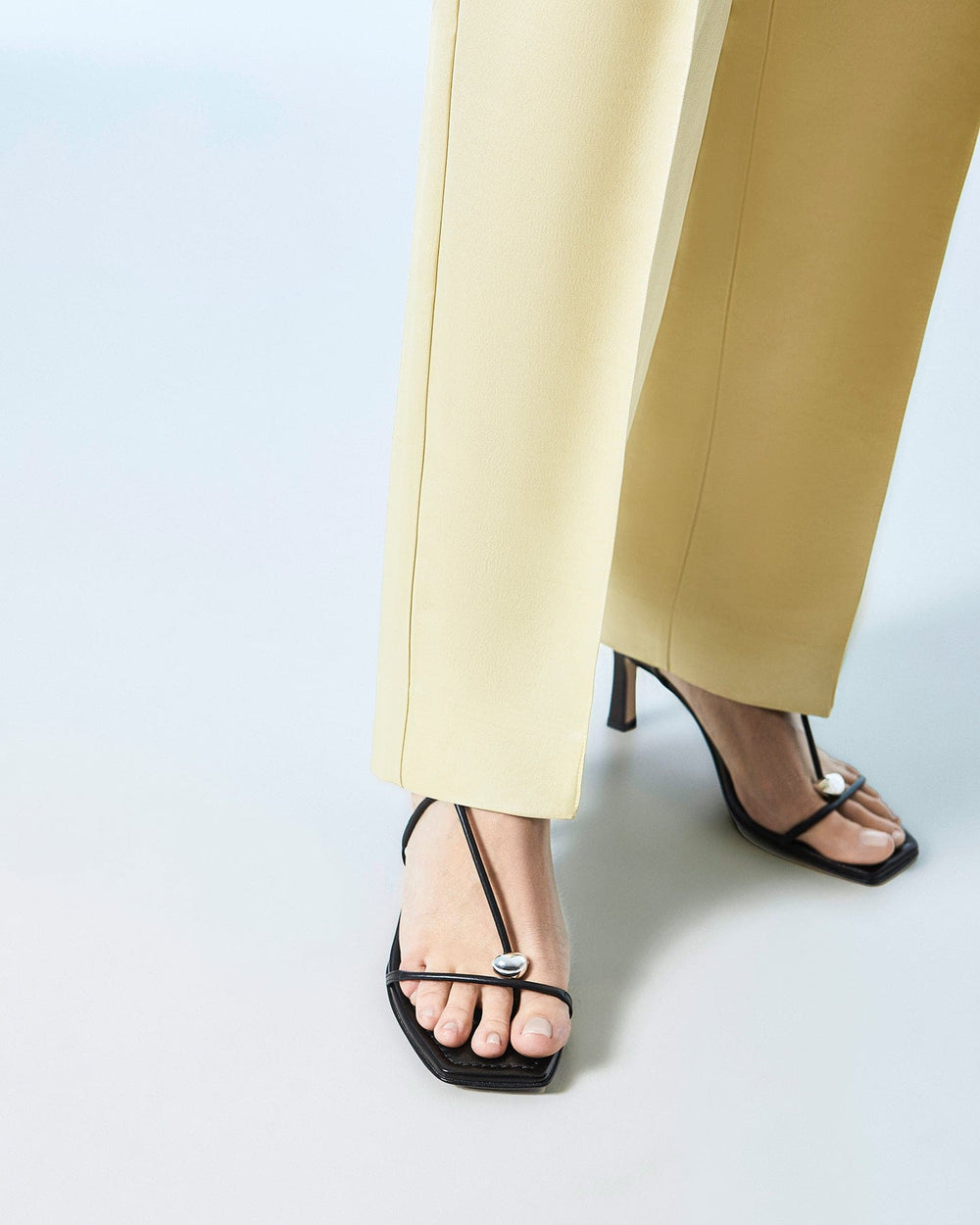 The Strappy Sandal | Black