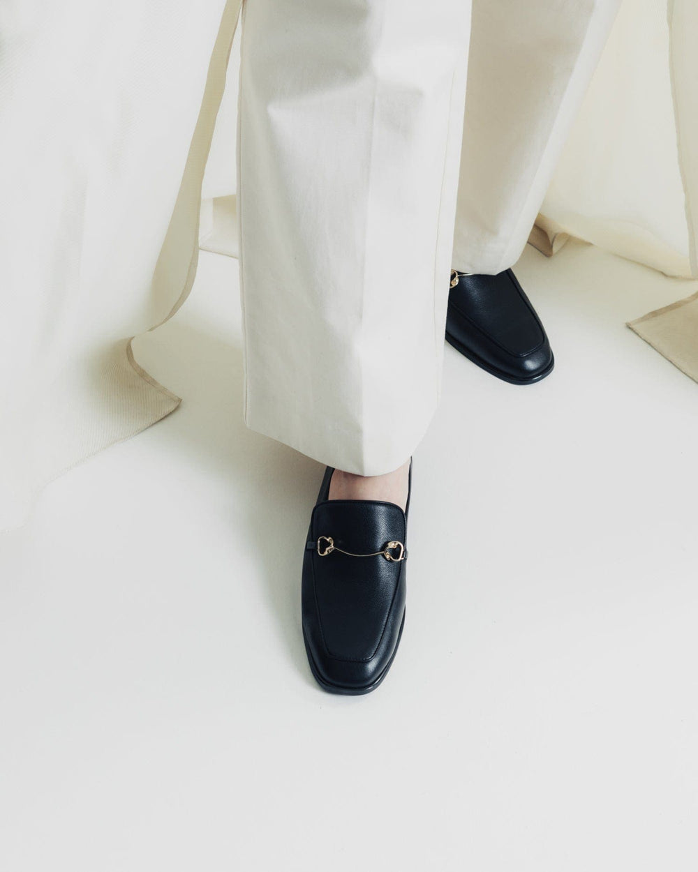 The Modern Moccasin | Black with hardware